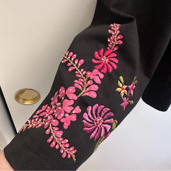 Vintage Black Floral Embroidered and Beaded Jacket - Picture 5 of 6